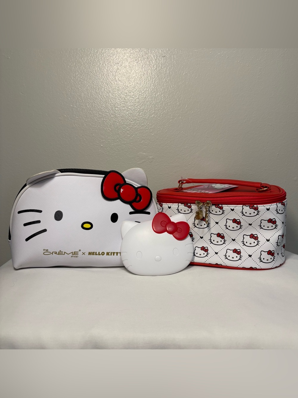 Hello Kitty Cosmetic Bag Set